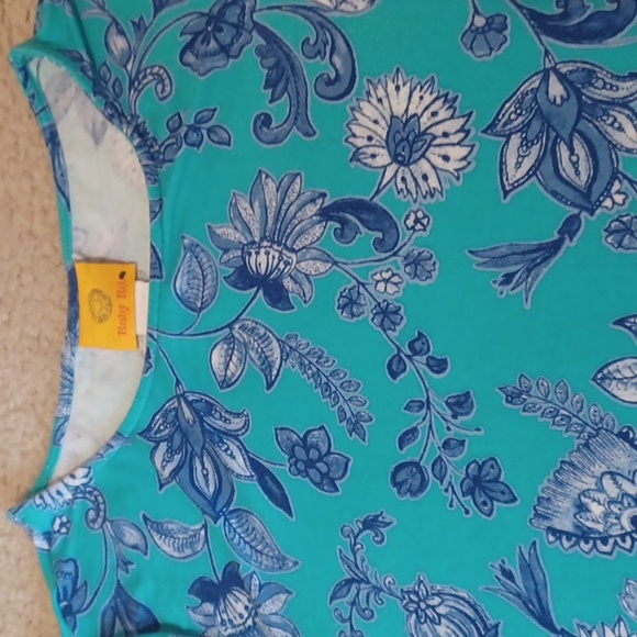 Ruby Rd. Floral 3/4 Sleeve Top - Picture 7 of 15